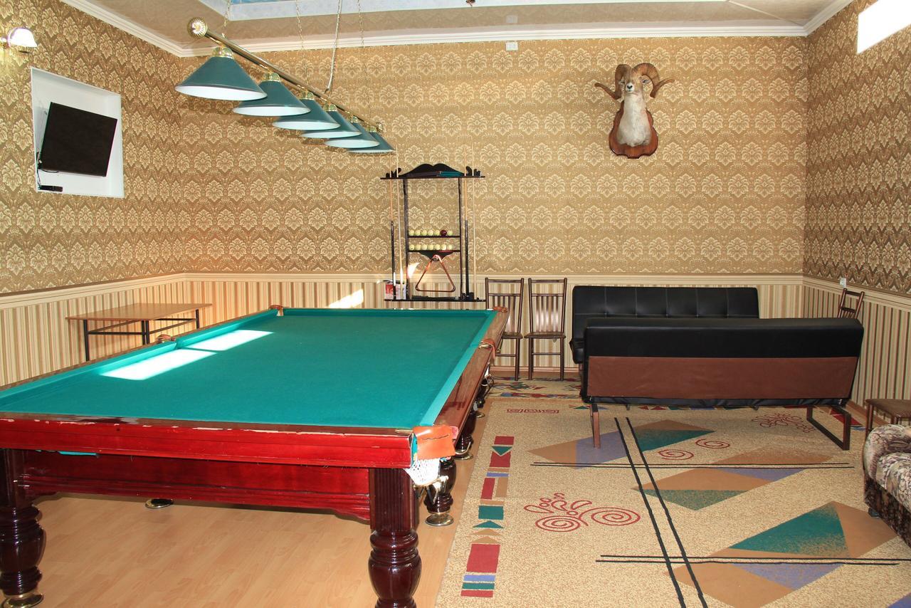 Hotel "Aishadeluxe" Taraz Exteriör bild