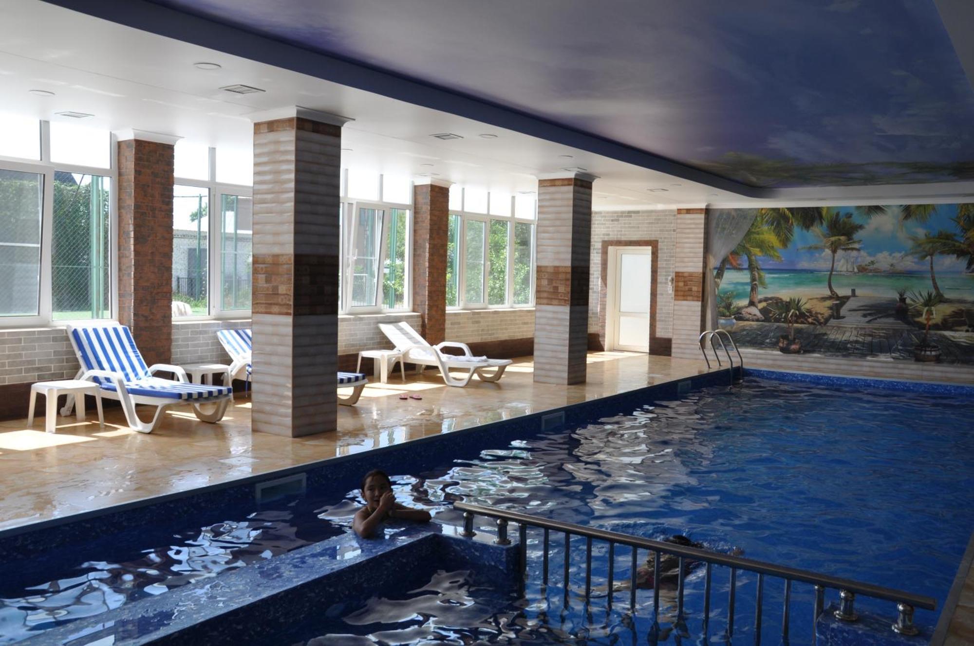 Hotel "Aishadeluxe" Taraz Exteriör bild